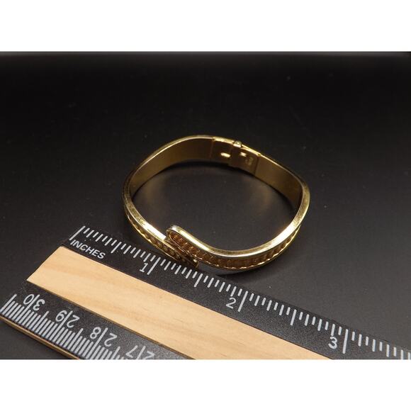 Vintage Monet Shell Design Hinged Bracelet, Gold Plated Bangle, 1960s - Picture 7 of 10